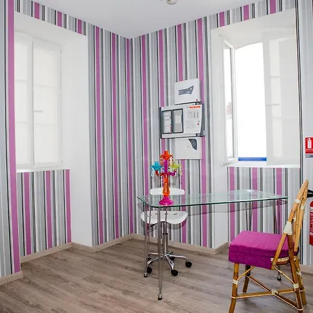 Annexe De La Gare 2*