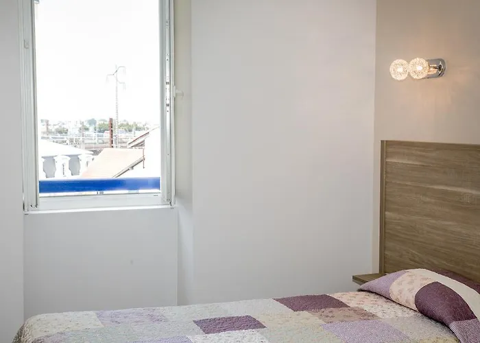 Hotel Annexe De La Gare 2*