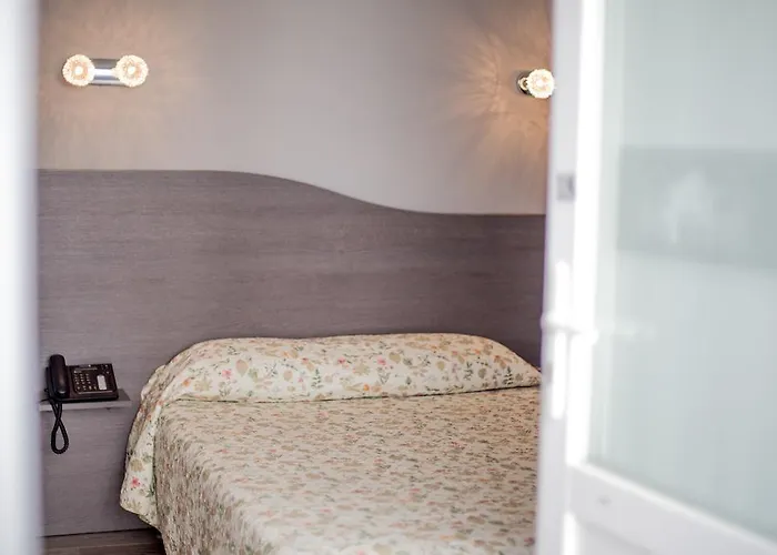 Annexe De La Gare Hotel 2*