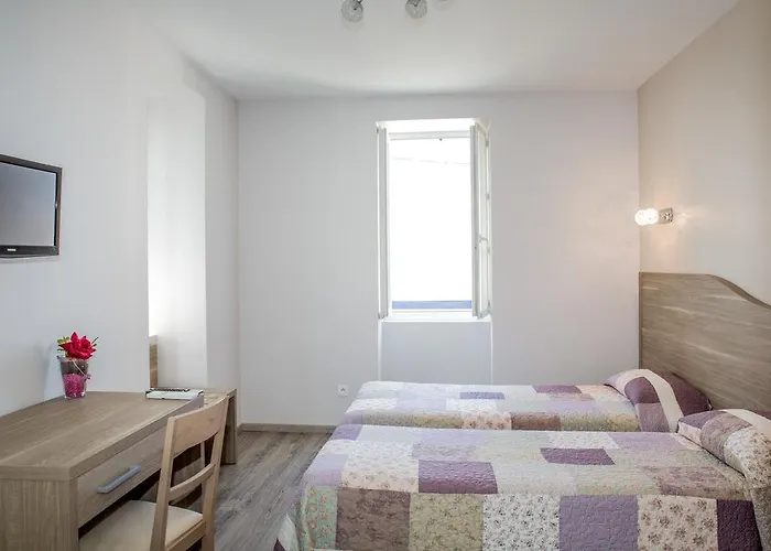 Annexe De La Gare Hotel Hendaye