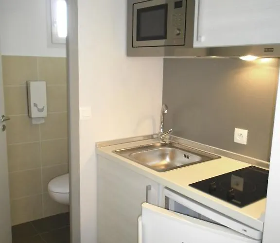 Annexe De La Gare Hotel 2*